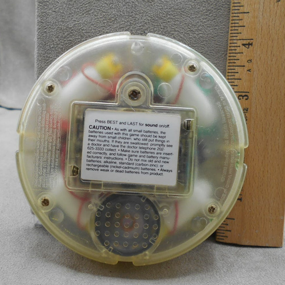 Vintage 1998 Electronic Handheld Simon Mini Pocket Travel Game Works Hasbro - Picture 3 of 5